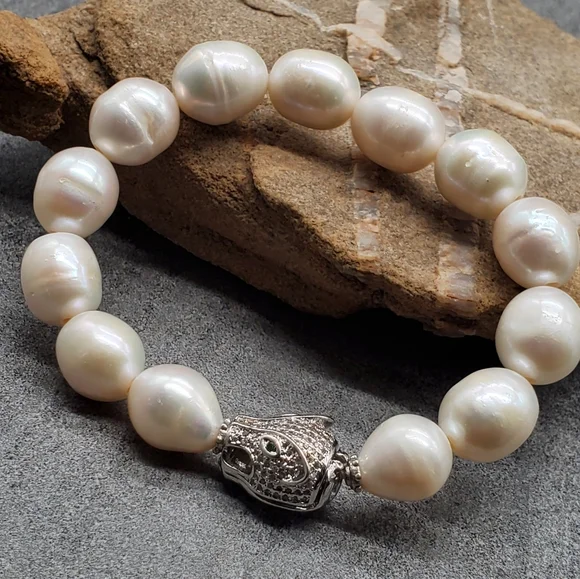 Genuine Freshwater Pearls Bracelet Platinum Pave Diamond Crystals Lion Head